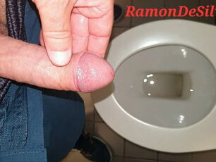 Sir Ramon handles himself to a rubdown on the wc in the